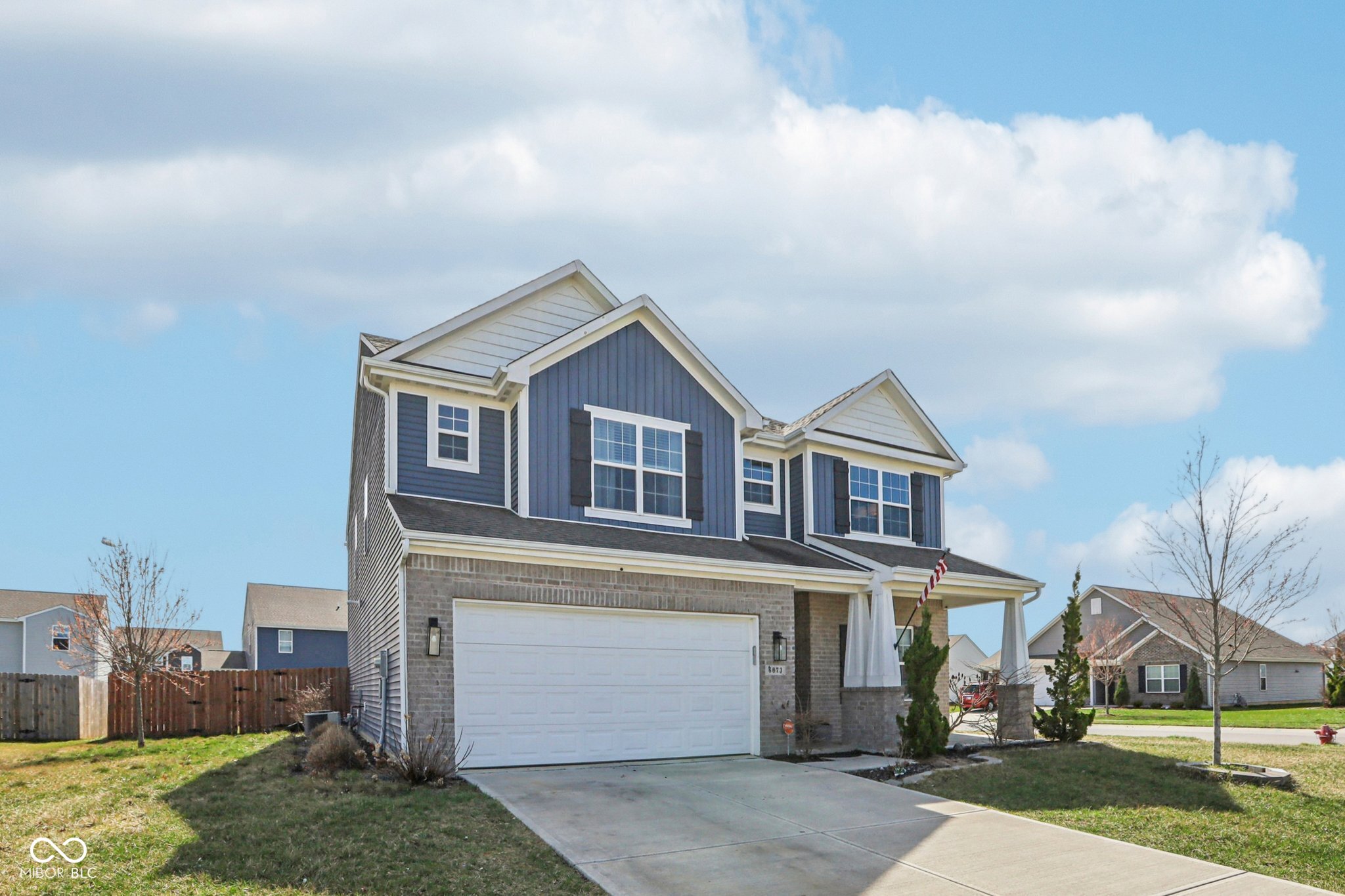 6673 Laurelwood Drive