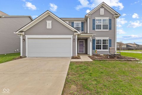 Photo of 1951 Turning Leaf Drive, Franklin, IN 46131 (MLS # 22091184)