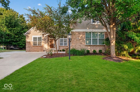 Photo of 14944 Starboard Road, Fishers, IN 46040 (MLS # 22124800)