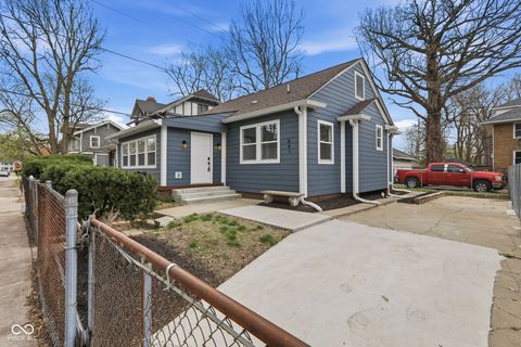 Photo of 641 E 33rd Street, Indianapolis, IN 46205 (MLS # 22093575)