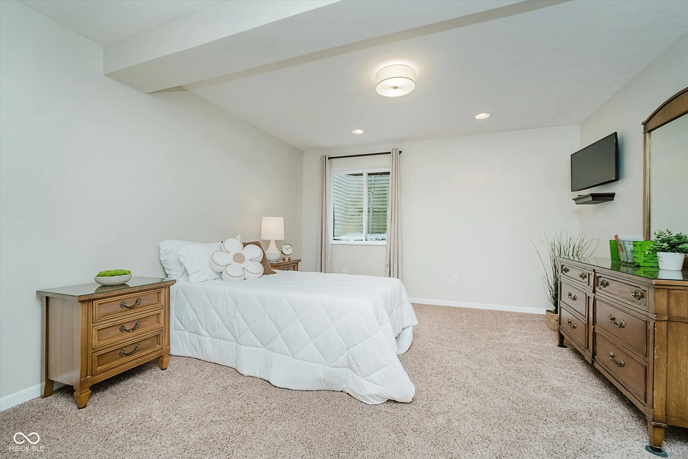 Fishers, Indiana 46037, United States, 5 Bedrooms Bedrooms, ,4 BathroomsBathrooms,Residential,Active,192050