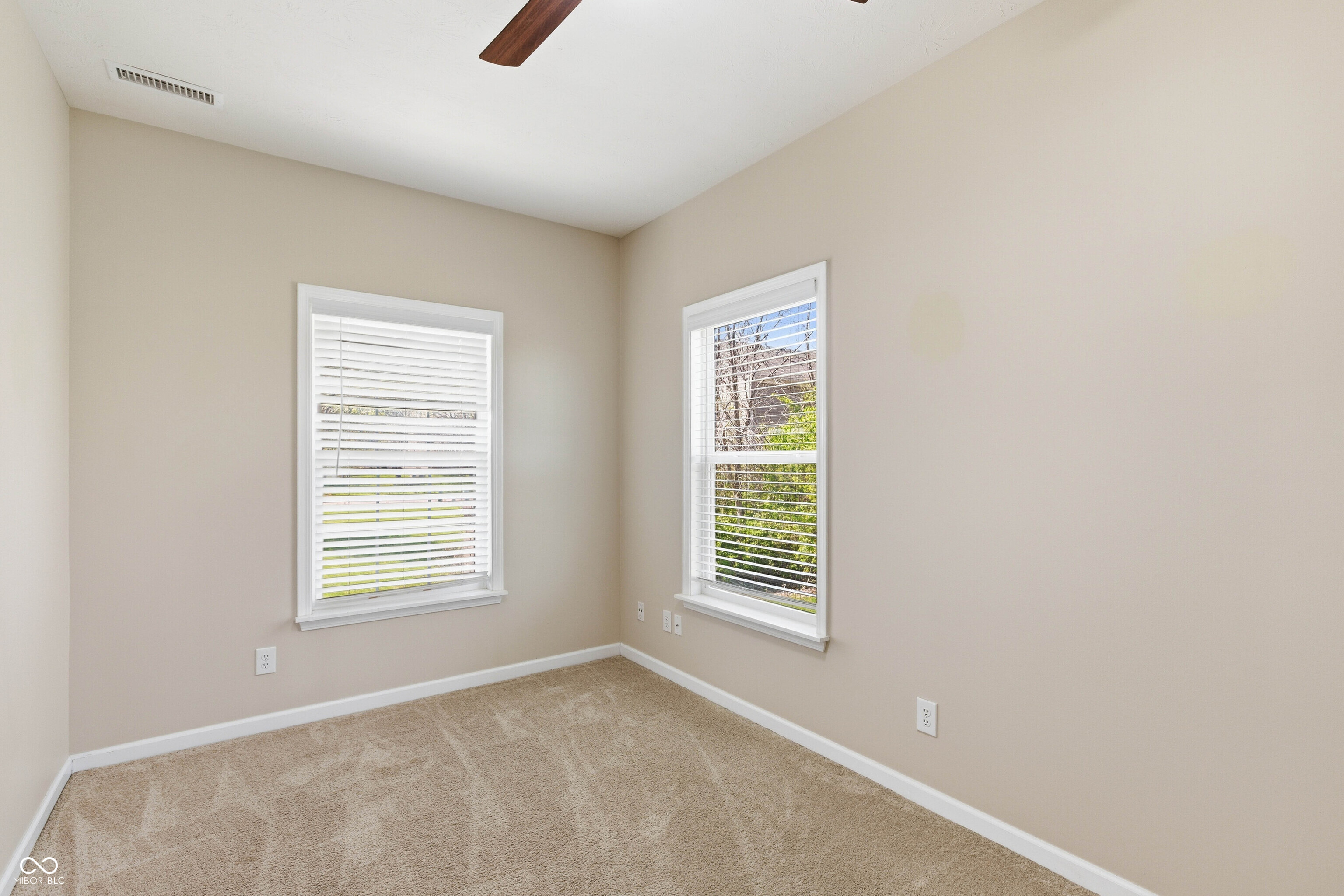 875 Harvest Ridge Drive