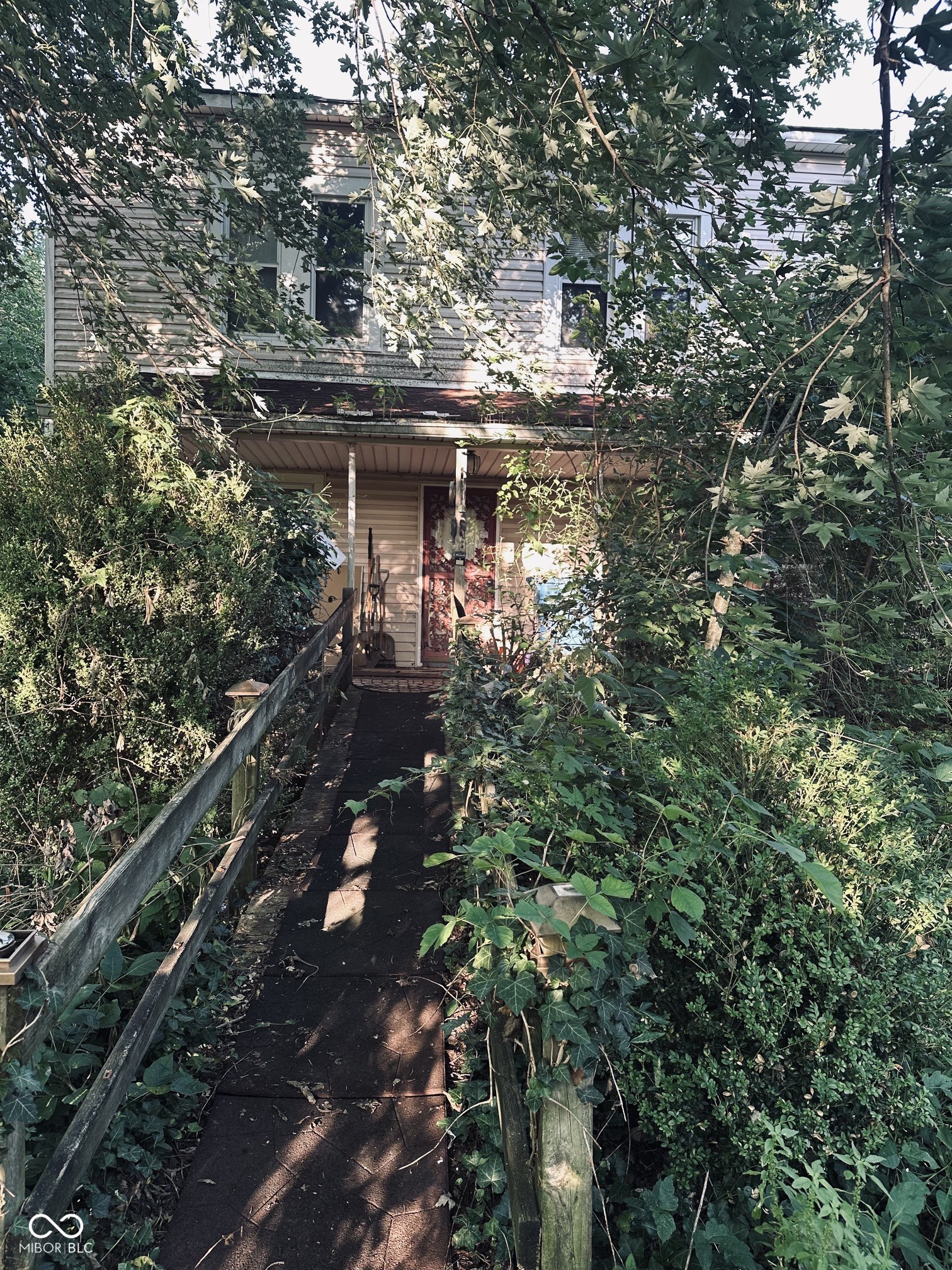 1751 W 261st Street