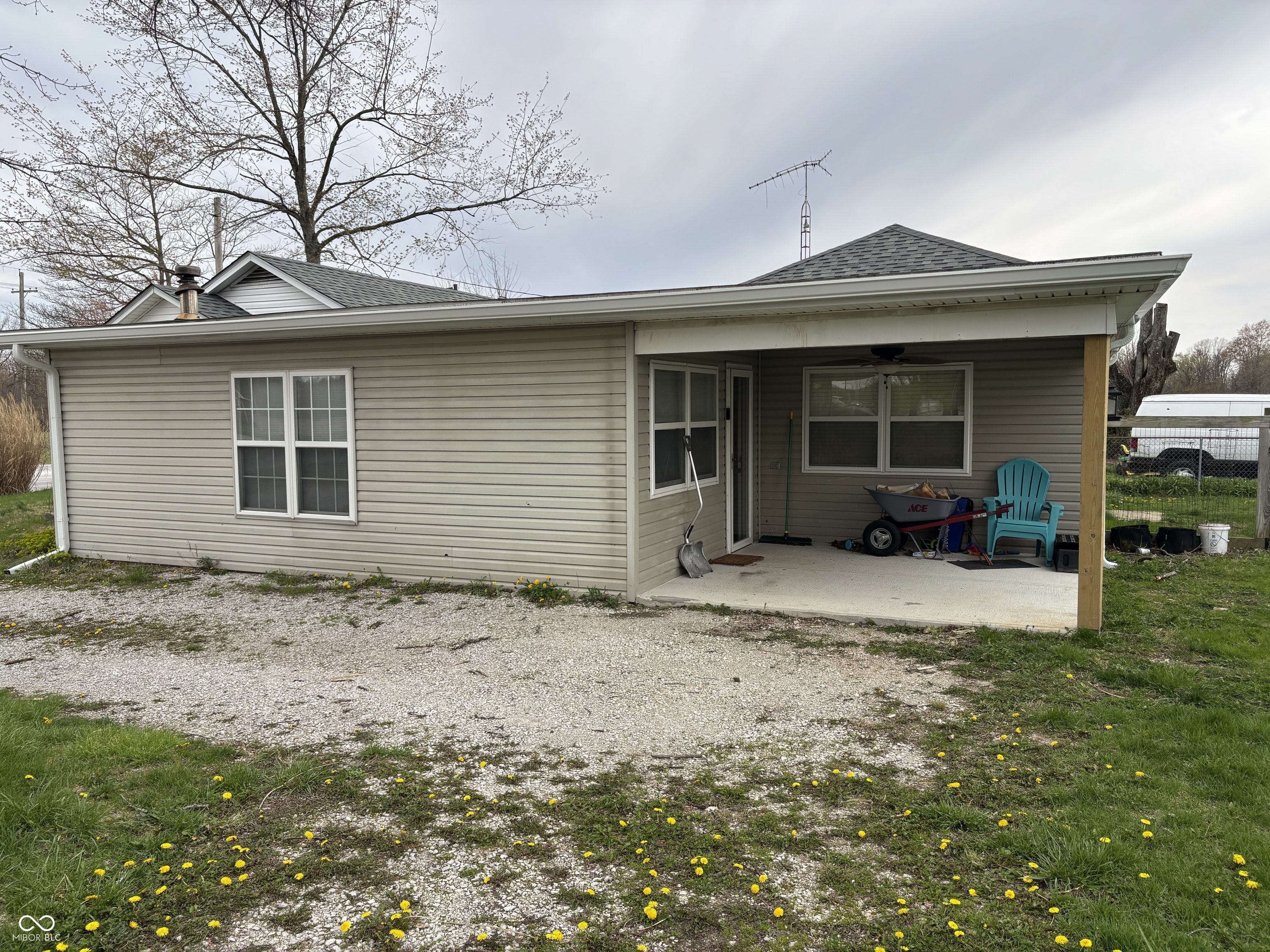 Listing image 1