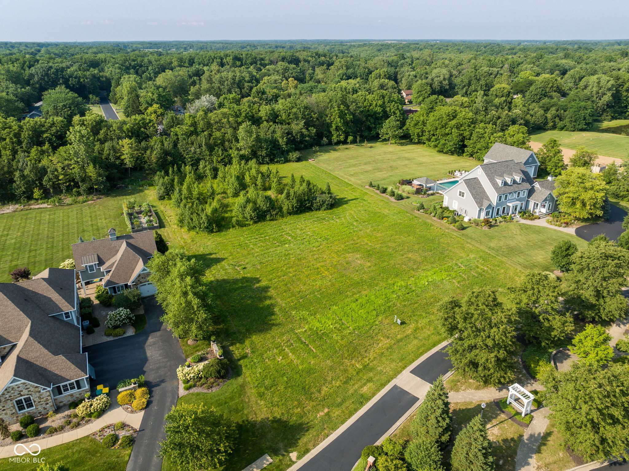 9480 Pleasant View