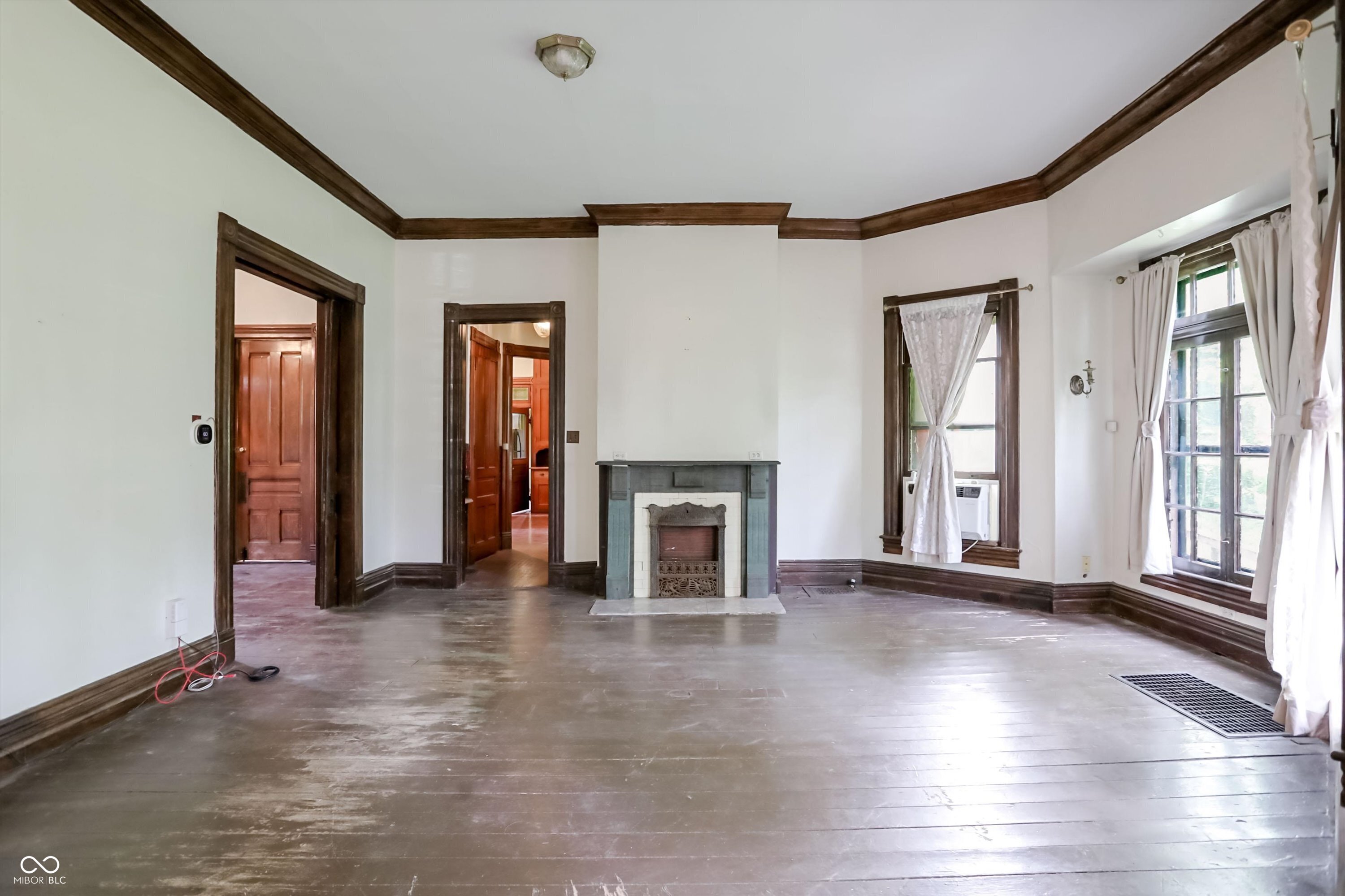 795 Woodruff Place Middle Drive