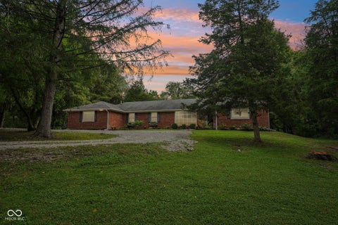 Photo for 5641 N County Road 375 E