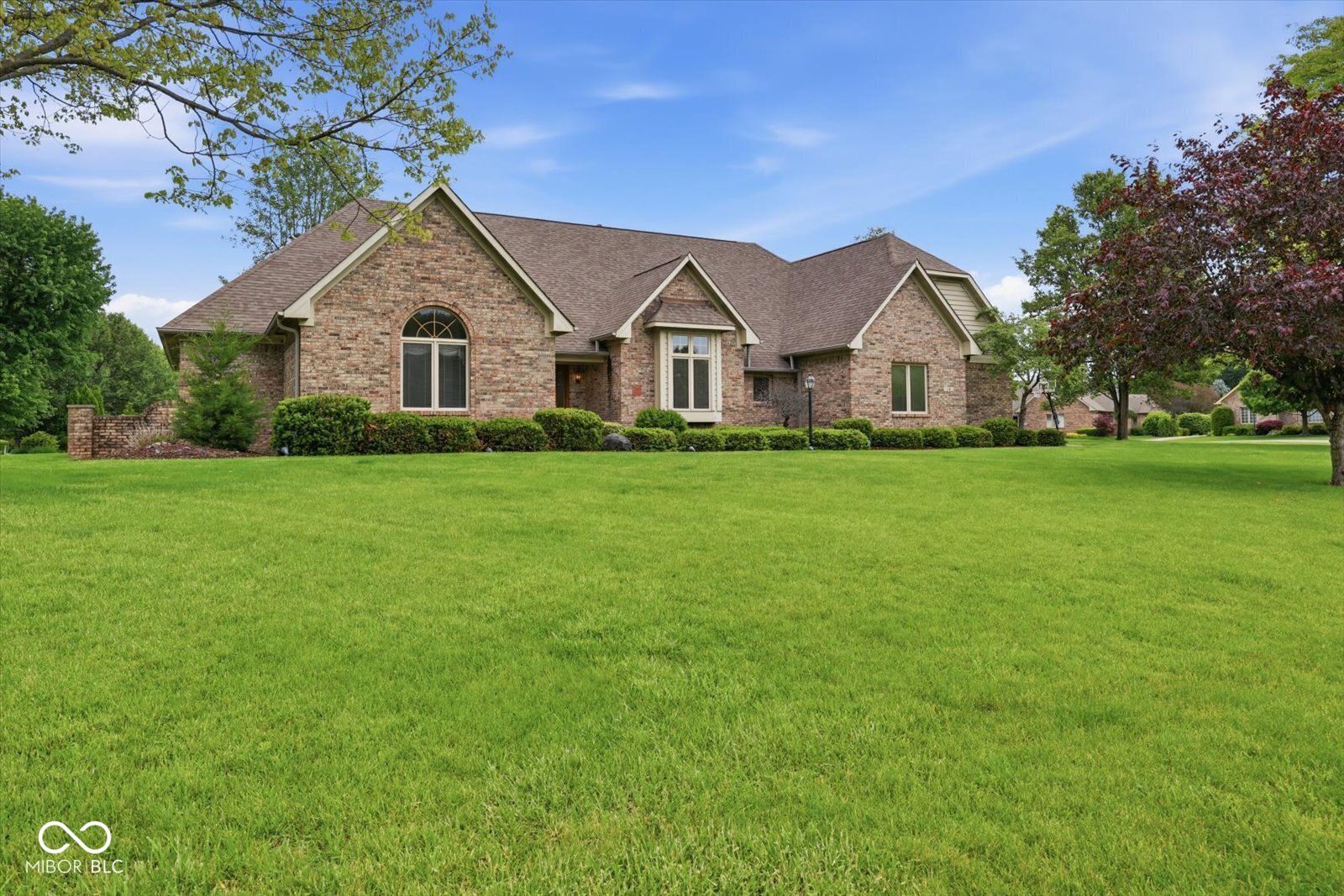 114 Western Trace