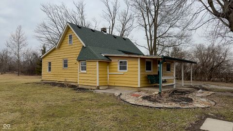Photo of 10565 E Southport Road, Indianapolis, IN 46259 (MLS # 22084551)