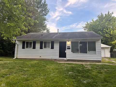 Photo of 2856 Corvallis Crescent, Indianapolis, IN 46222 (MLS # 22105325)