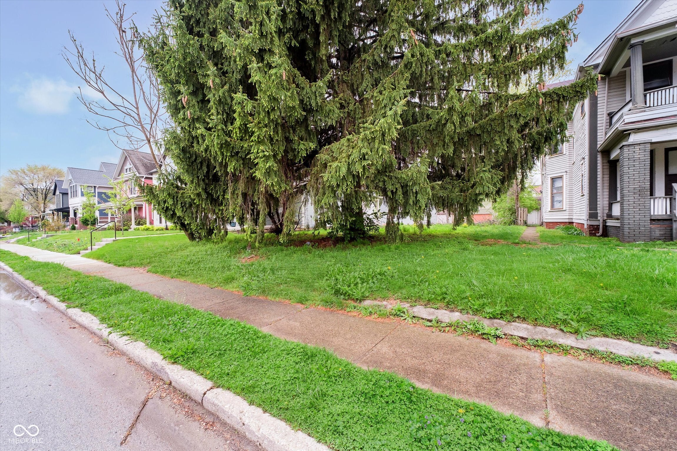 2056 Central Avenue