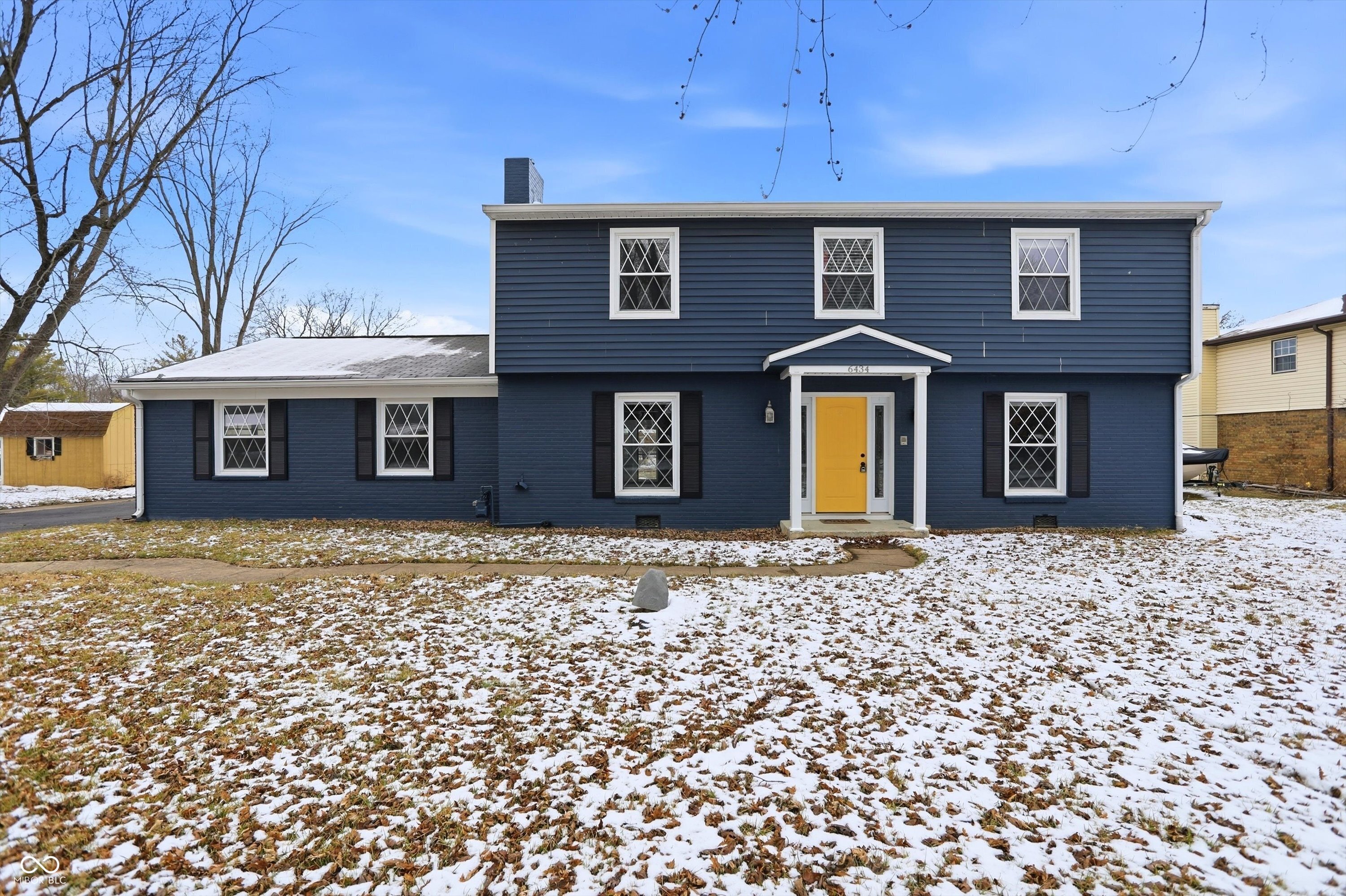 6434 Maple Manor