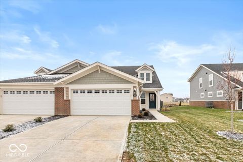 Photo of 885 Rosebud Lane, Greenfield, IN 46140 (MLS # 22052269)