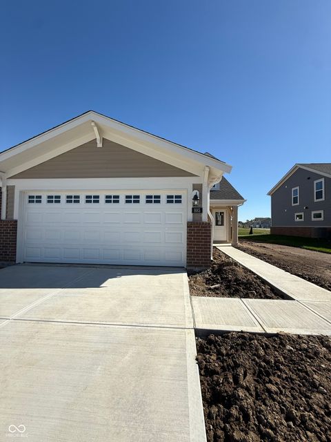 Photo of 885 Rosebud Lane, Greenfield, IN 46140 (MLS # 22052269)