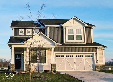 6918 Seattle Slew Drive Whitestown IN 46075