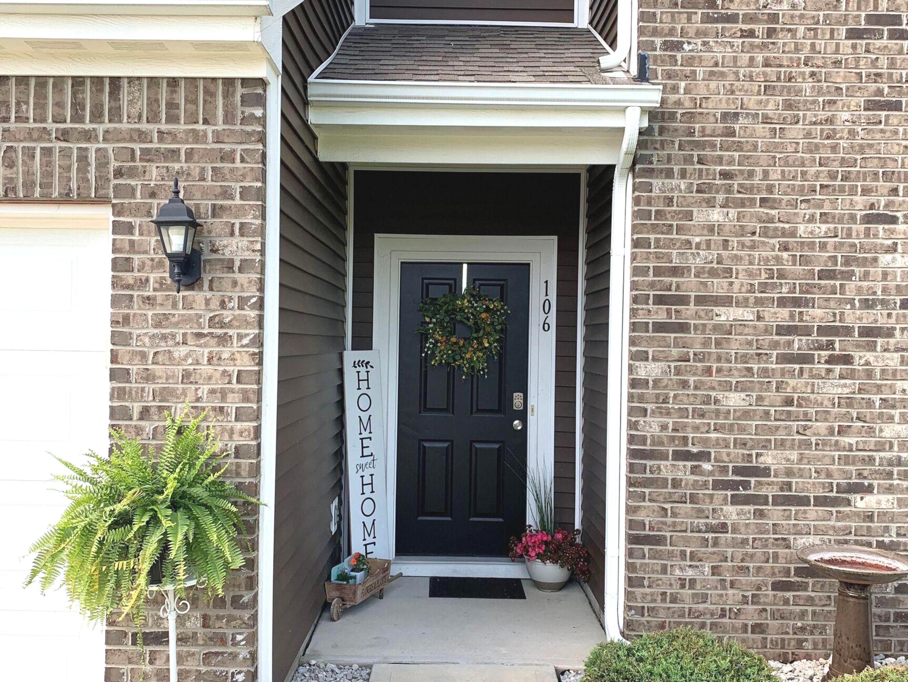 106 Pickerel Court