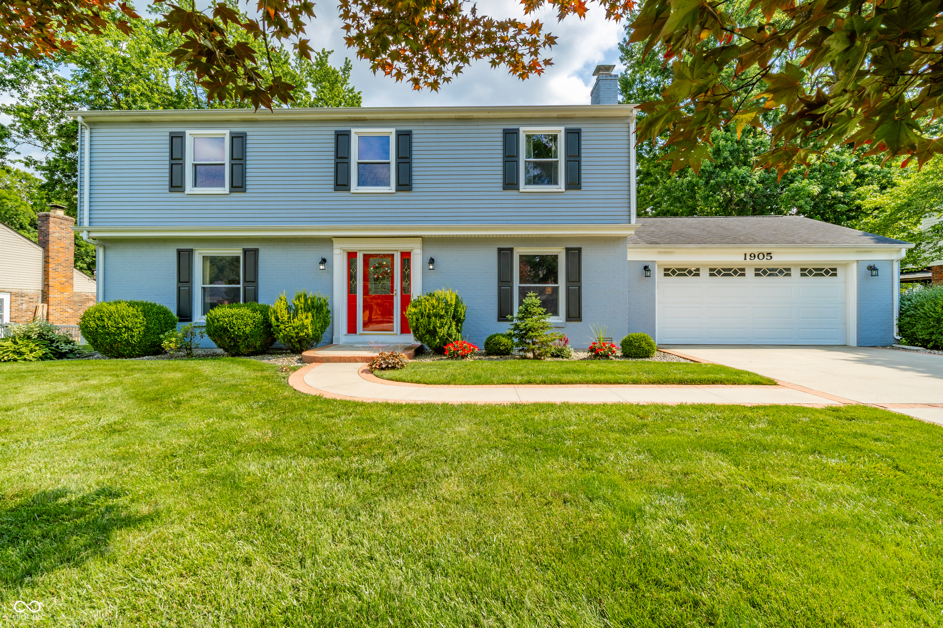 1905 Oakwood Drive