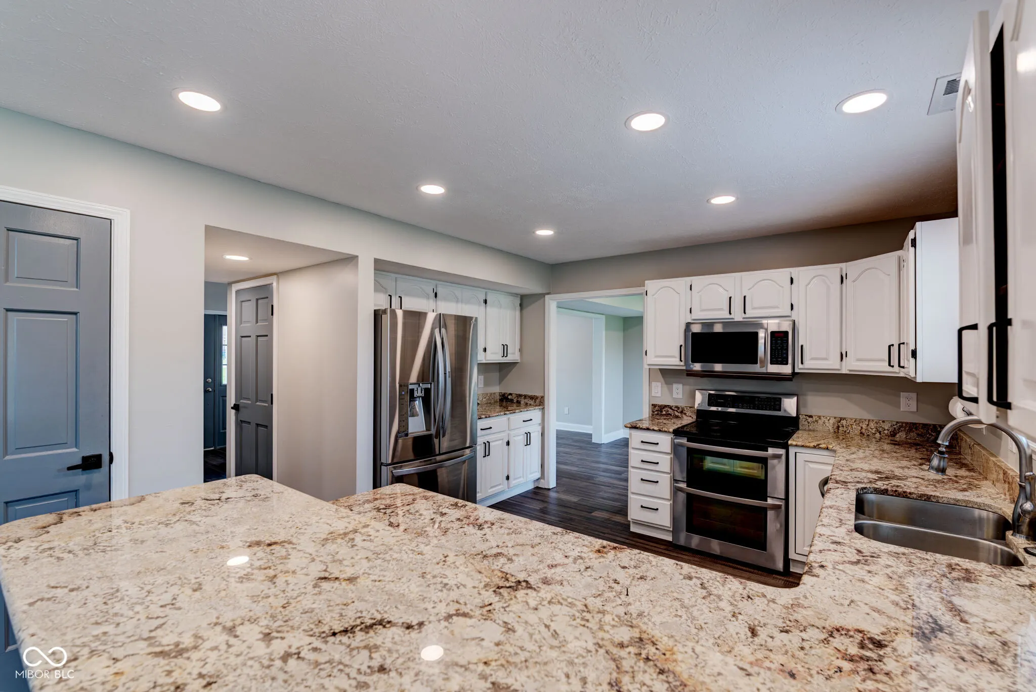 Greenwood, Indiana 46142, United States, 4 Bedrooms Bedrooms, ,3 BathroomsBathrooms,Residential,Pending,112395