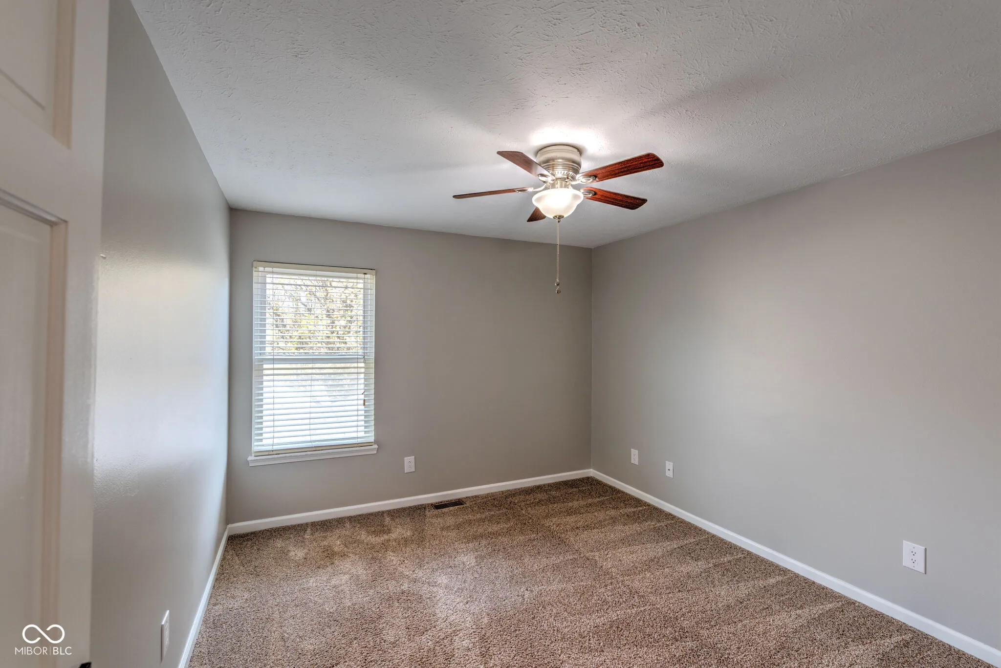 Greenwood, Indiana 46142, United States, 4 Bedrooms Bedrooms, ,3 BathroomsBathrooms,Residential,Pending,112395