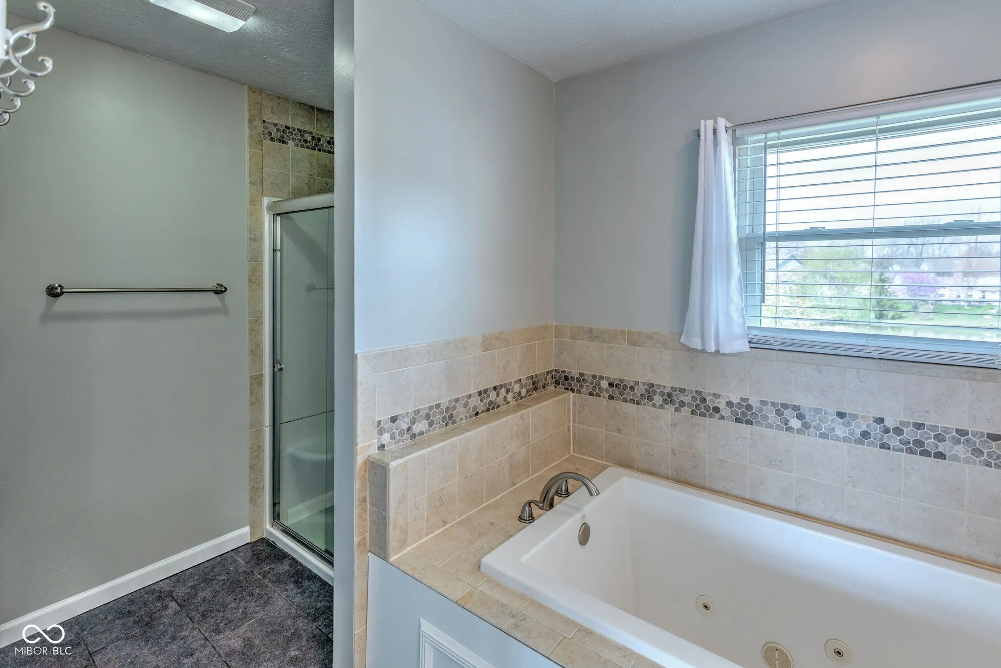 Greenwood, Indiana 46142, United States, 4 Bedrooms Bedrooms, ,3 BathroomsBathrooms,Residential,Pending,112395