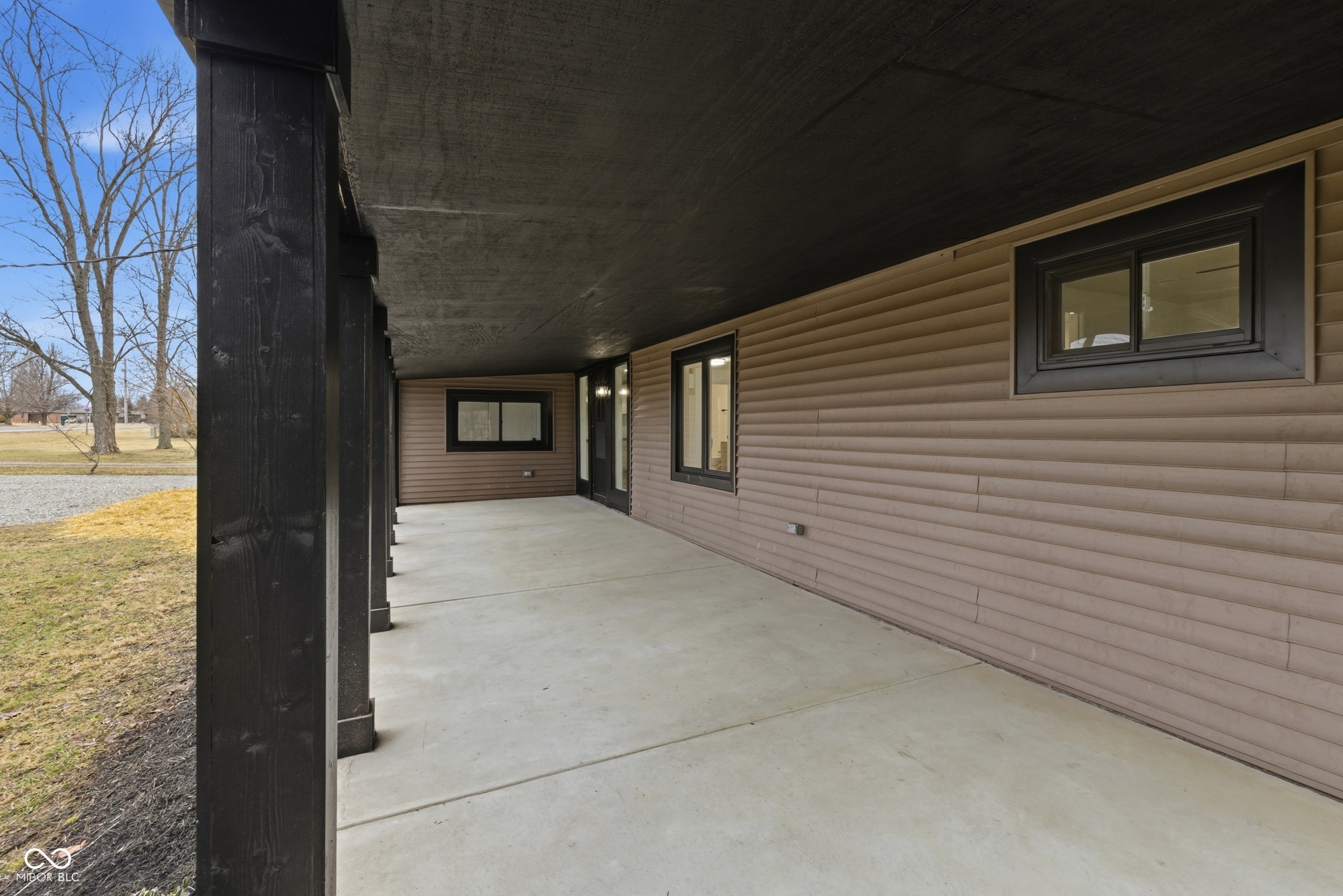 8187 S State Road 75