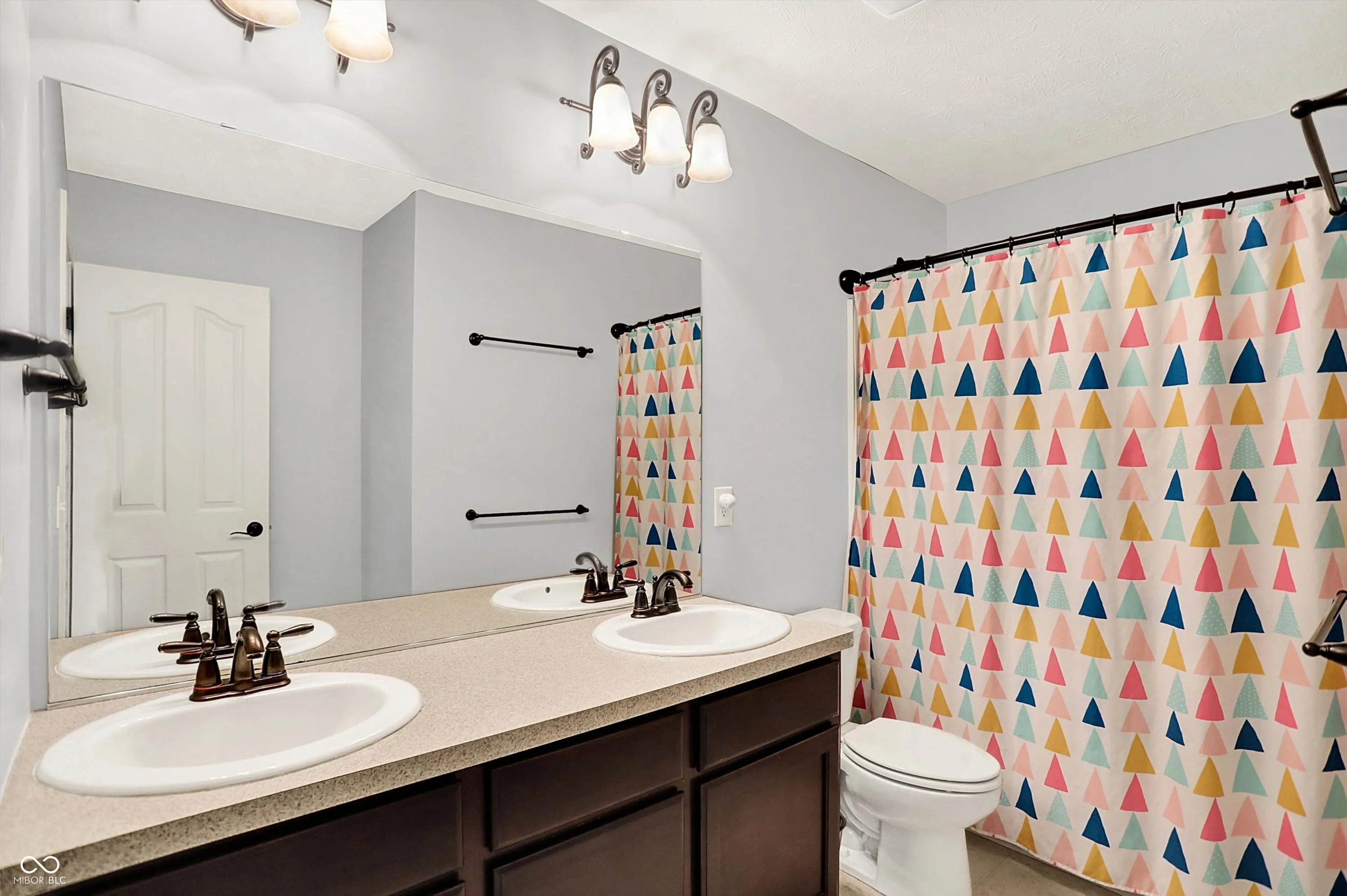 Fishers, Indiana 46037, United States, 5 Bedrooms Bedrooms, ,4 BathroomsBathrooms,Residential,Active,149194