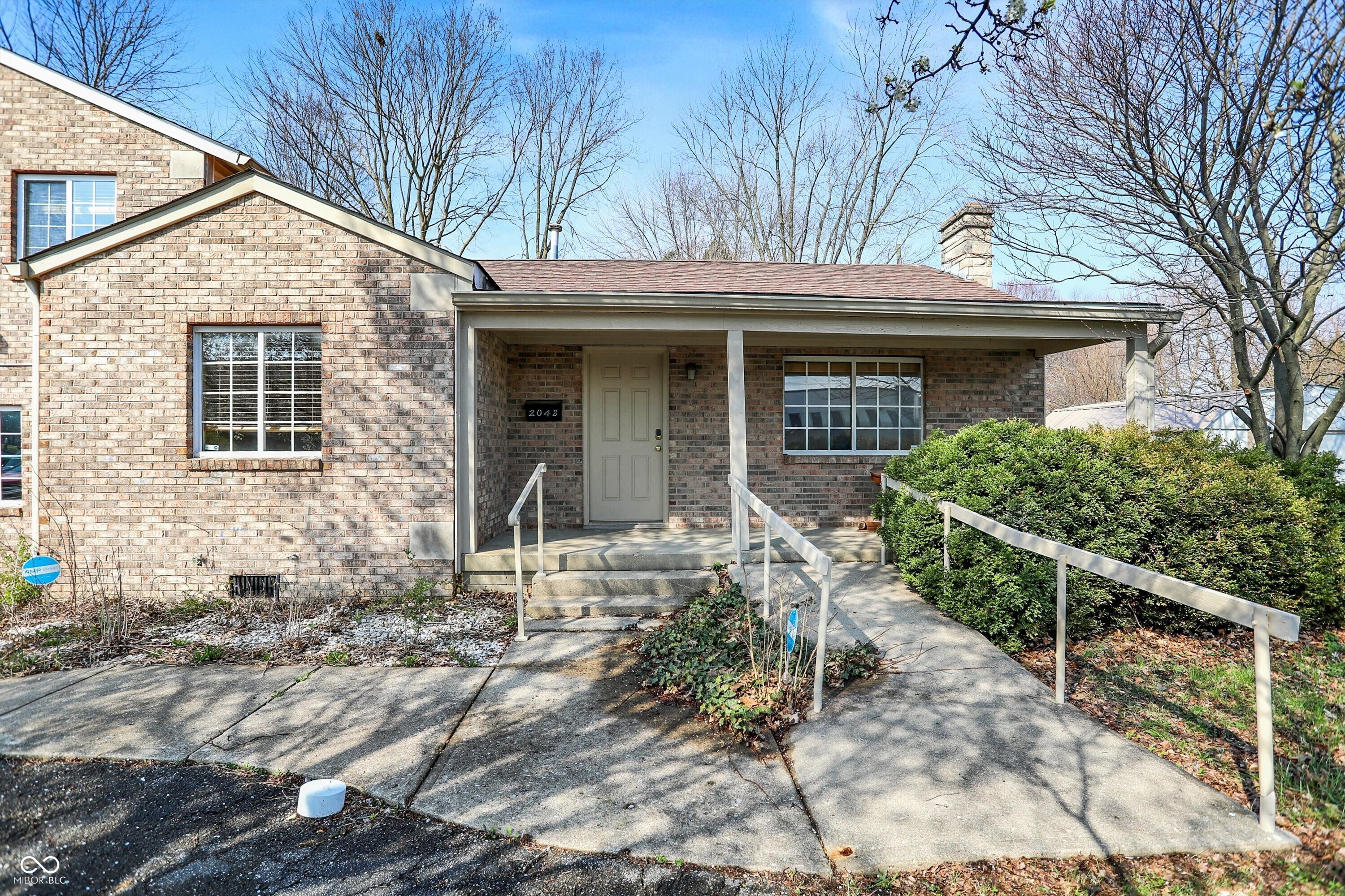 2048 N Morton Street