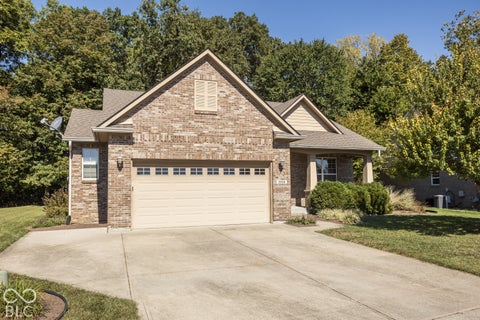 Photo of 5658 Augusta Woods Drive, Plainfield, IN 46168 (MLS # 22129326)