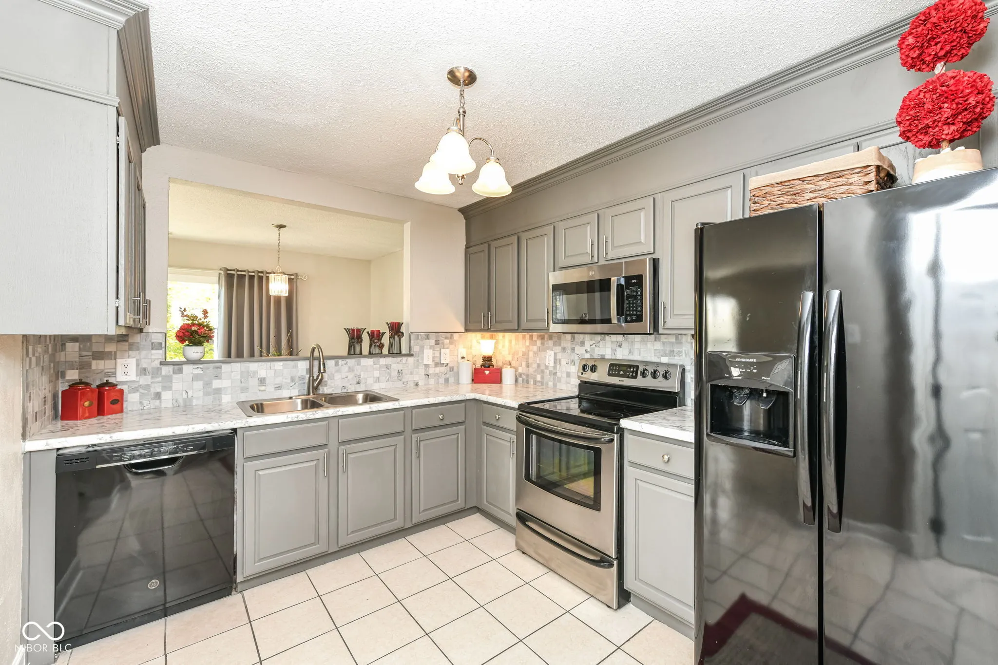 Noblesville, Indiana 46060, United States, 3 Bedrooms Bedrooms, ,3 BathroomsBathrooms,Residential,Active,238707