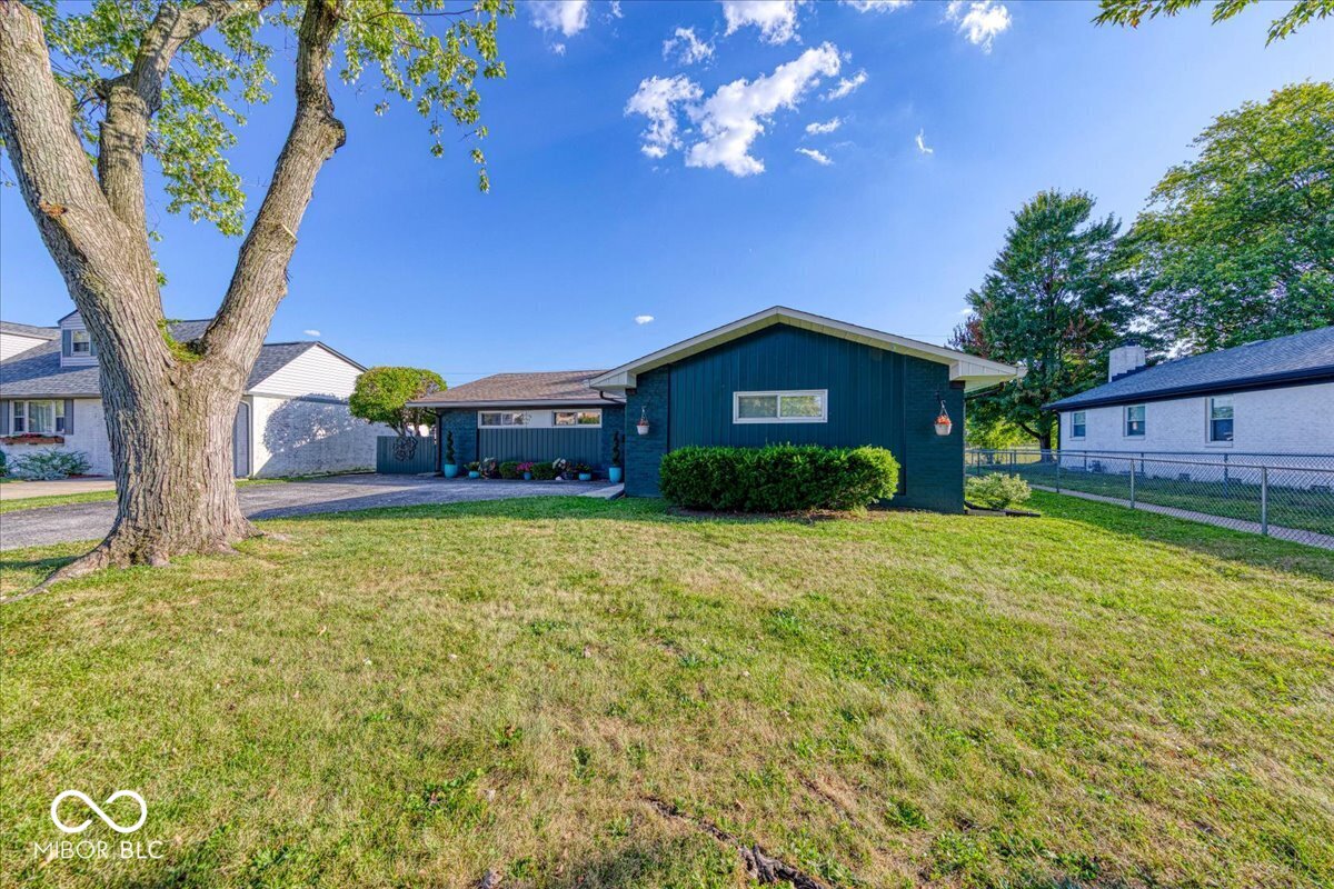 5809 Hollister Drive
