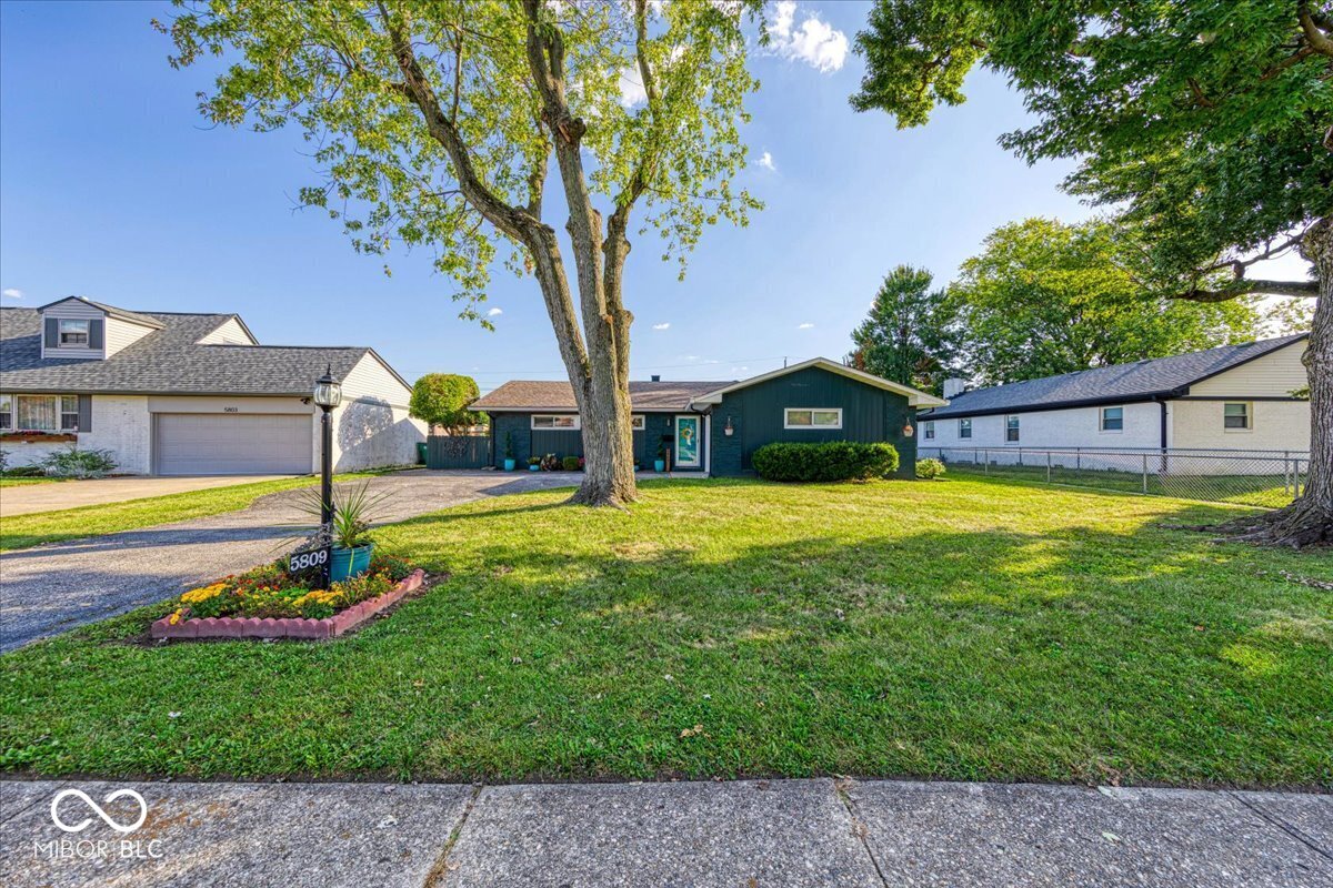 5809 Hollister Drive
