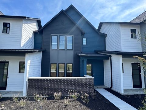 Photo of 16514 Deerpath Way, Westfield, IN 46074 (MLS # 22094748)