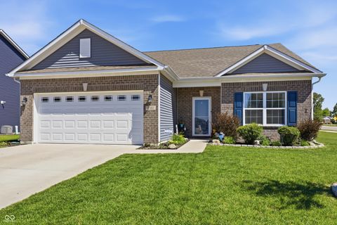 Photo of 2332 Longleaf Lane, Greenfield, IN 46140 (MLS # 22102546)