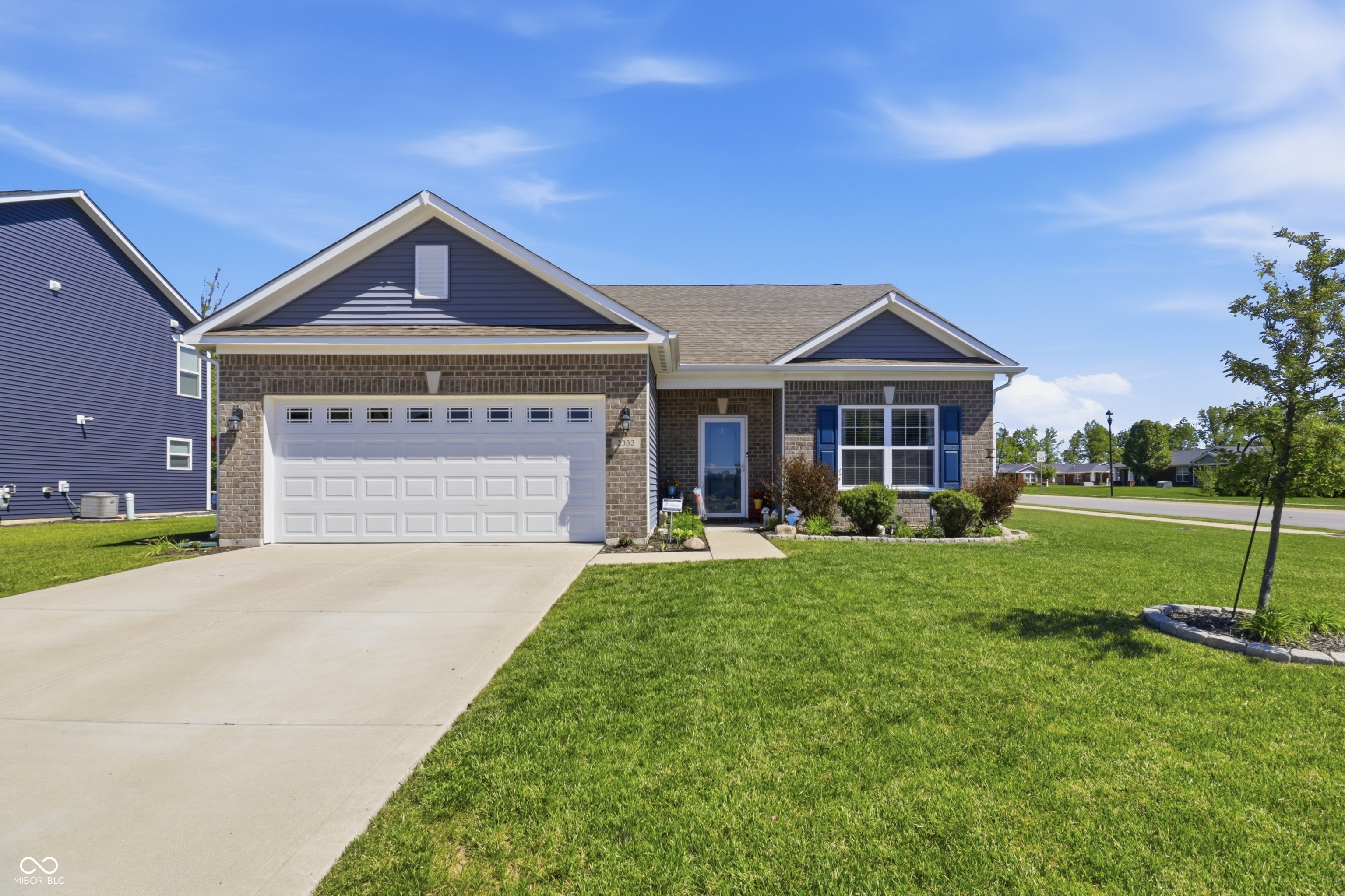 2332 Longleaf Lane
