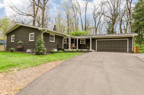 Photo of 4625 Berkshire Lane, Indianapolis, IN 46226 (MLS # 22095159)