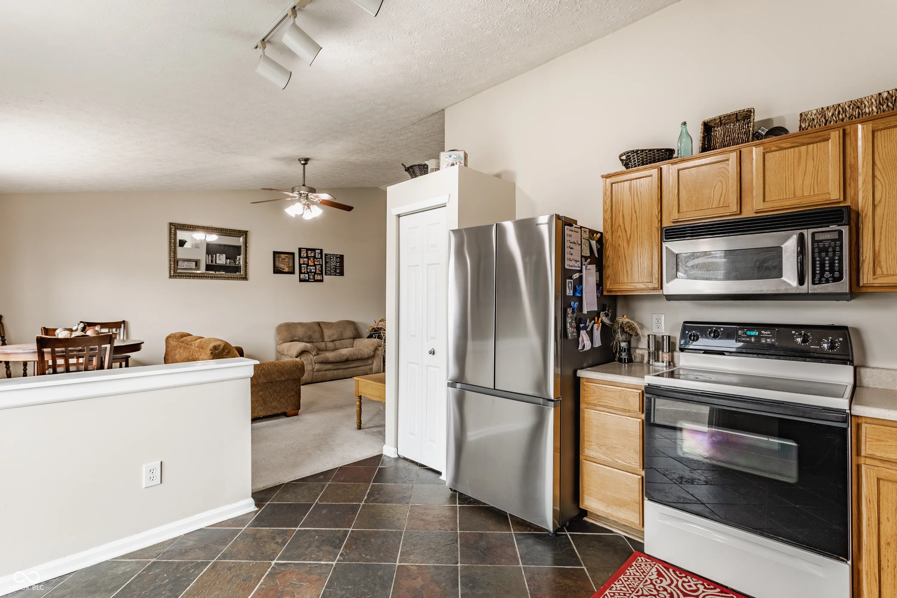 Indianapolis, Indiana 46221, United States, 3 Bedrooms Bedrooms, ,2 BathroomsBathrooms,Residential,Active,245225