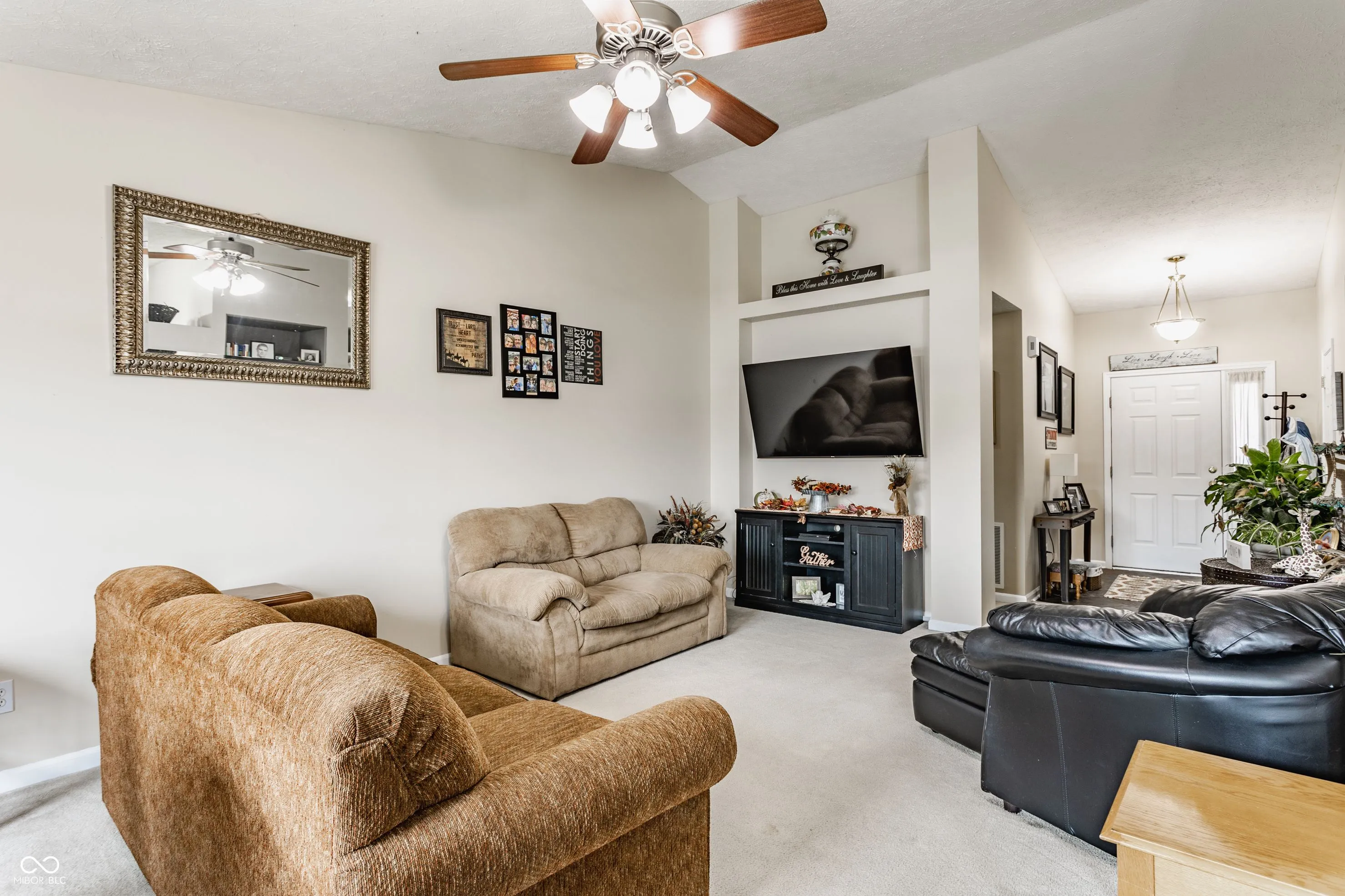 Indianapolis, Indiana 46221, United States, 3 Bedrooms Bedrooms, ,2 BathroomsBathrooms,Residential,Active,245225