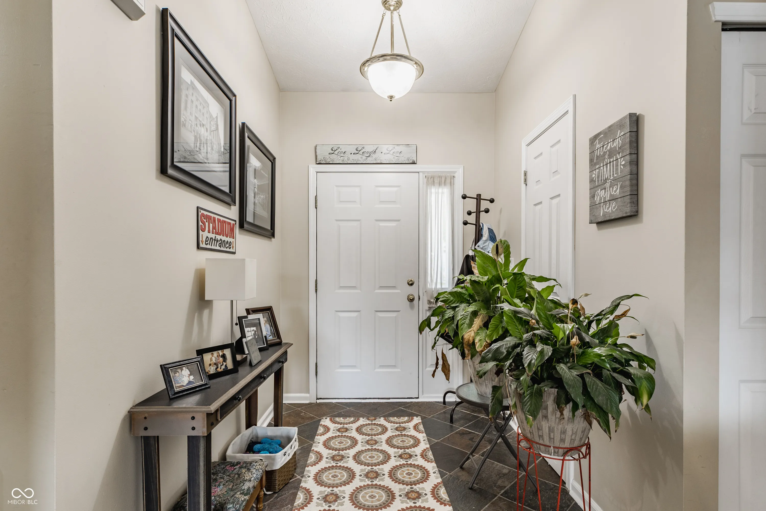 Indianapolis, Indiana 46221, United States, 3 Bedrooms Bedrooms, ,2 BathroomsBathrooms,Residential,Active,245225