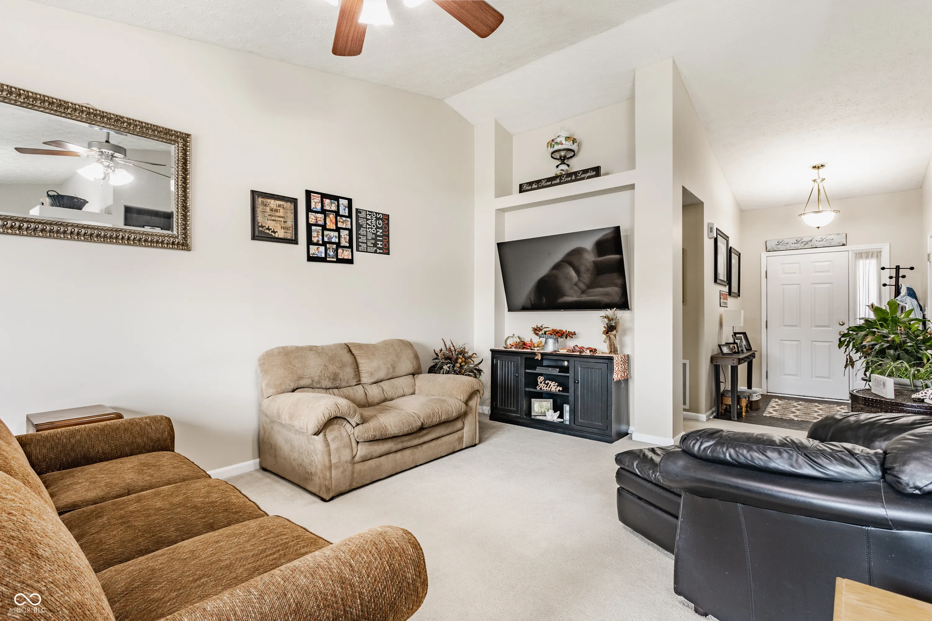 Indianapolis, Indiana 46221, United States, 3 Bedrooms Bedrooms, ,2 BathroomsBathrooms,Residential,Active,245225