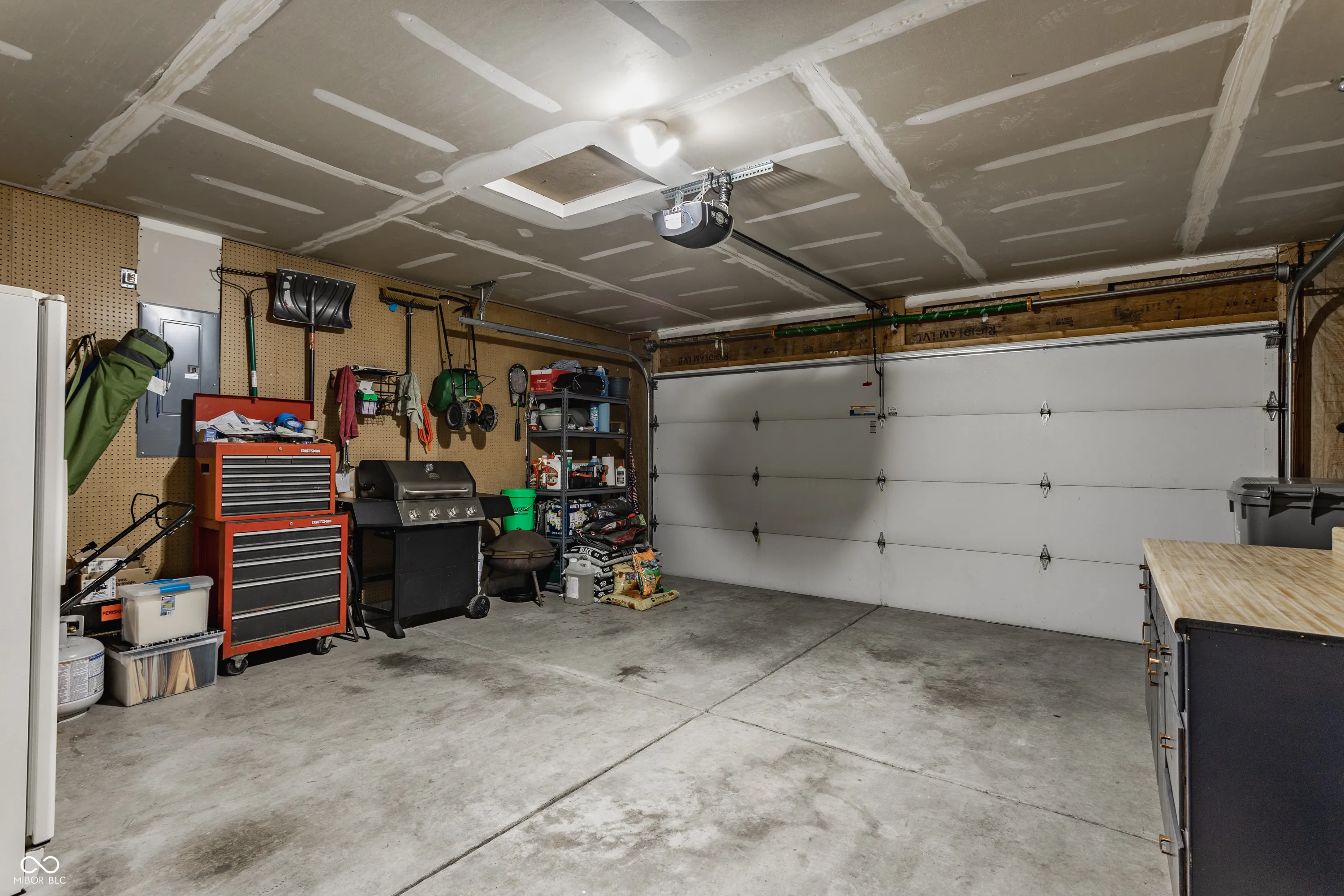 Indianapolis, Indiana 46221, United States, 3 Bedrooms Bedrooms, ,2 BathroomsBathrooms,Residential,Active,245225