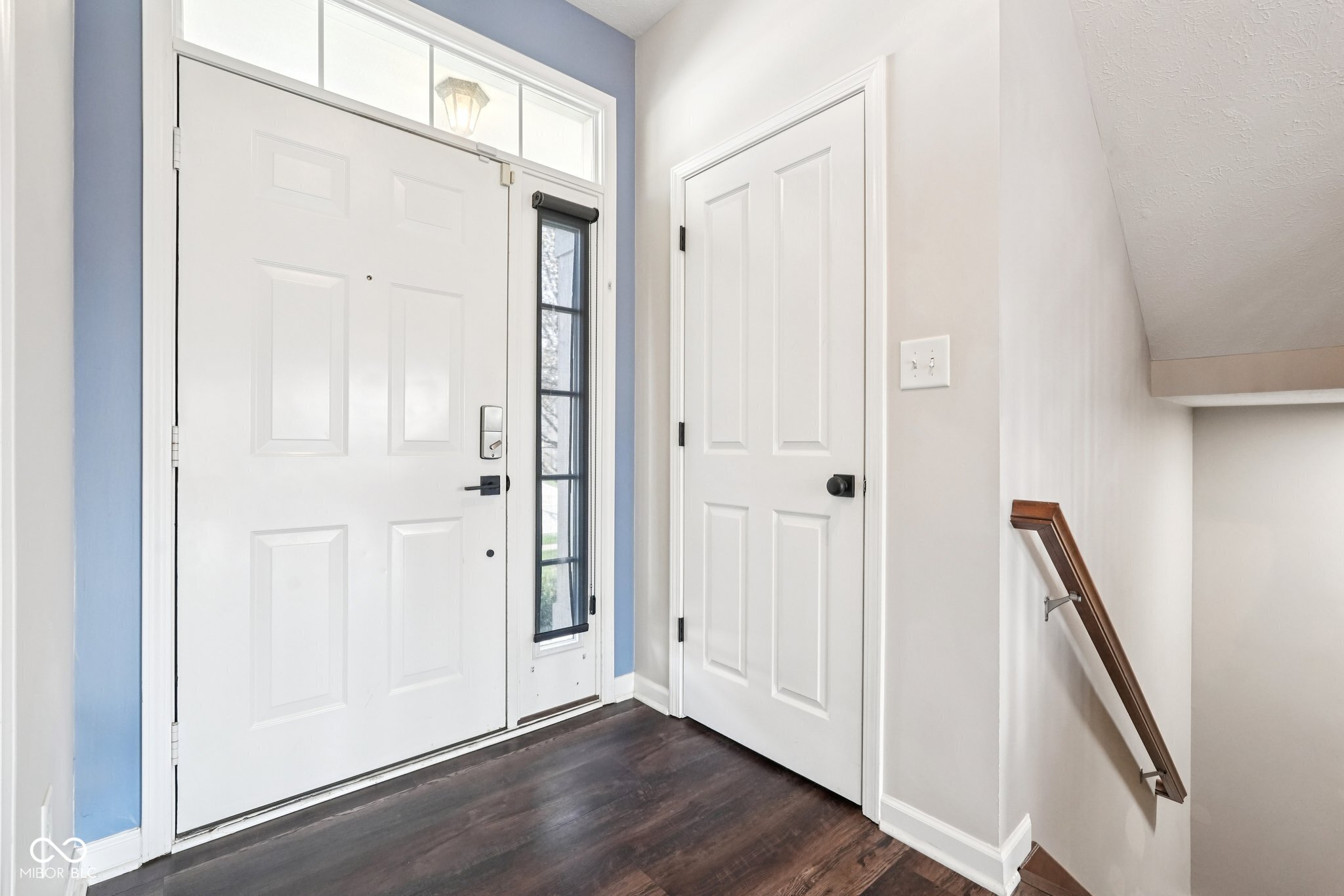 6121 Pine Bluff Drive