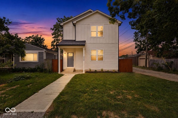4548 CAROLINE AVE, INDIANAPOLIS, IN 46205 - Image abc3af4bc82cbe8b9704e1a273ff1355/3260954490