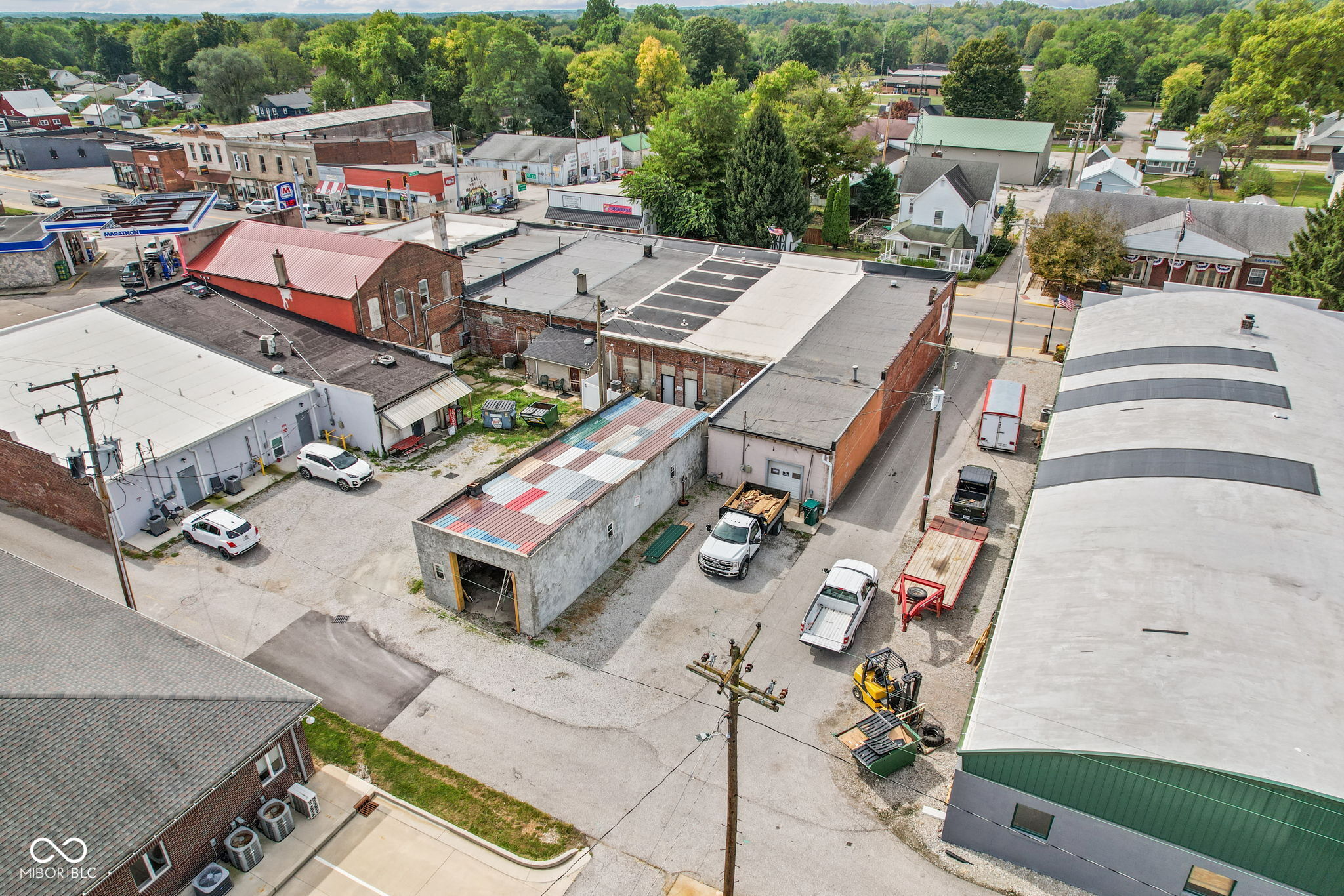 Photo 1 of 6 — 13 1/2 N Main Street, Cloverdale, IN 46120