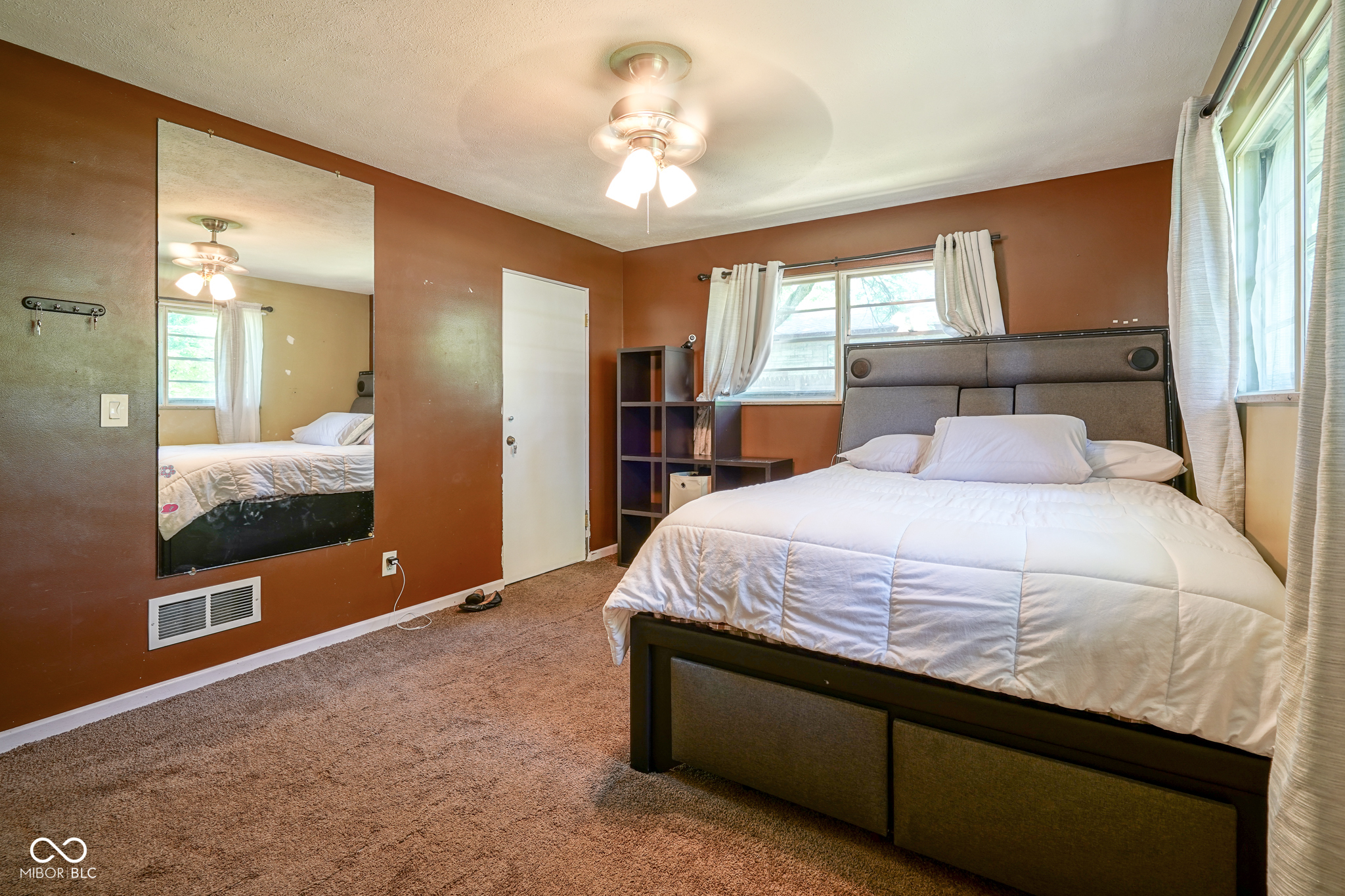 Indianapolis, Indiana 46228, United States, 3 Bedrooms Bedrooms, ,2 BathroomsBathrooms,Residential,Pending,53764