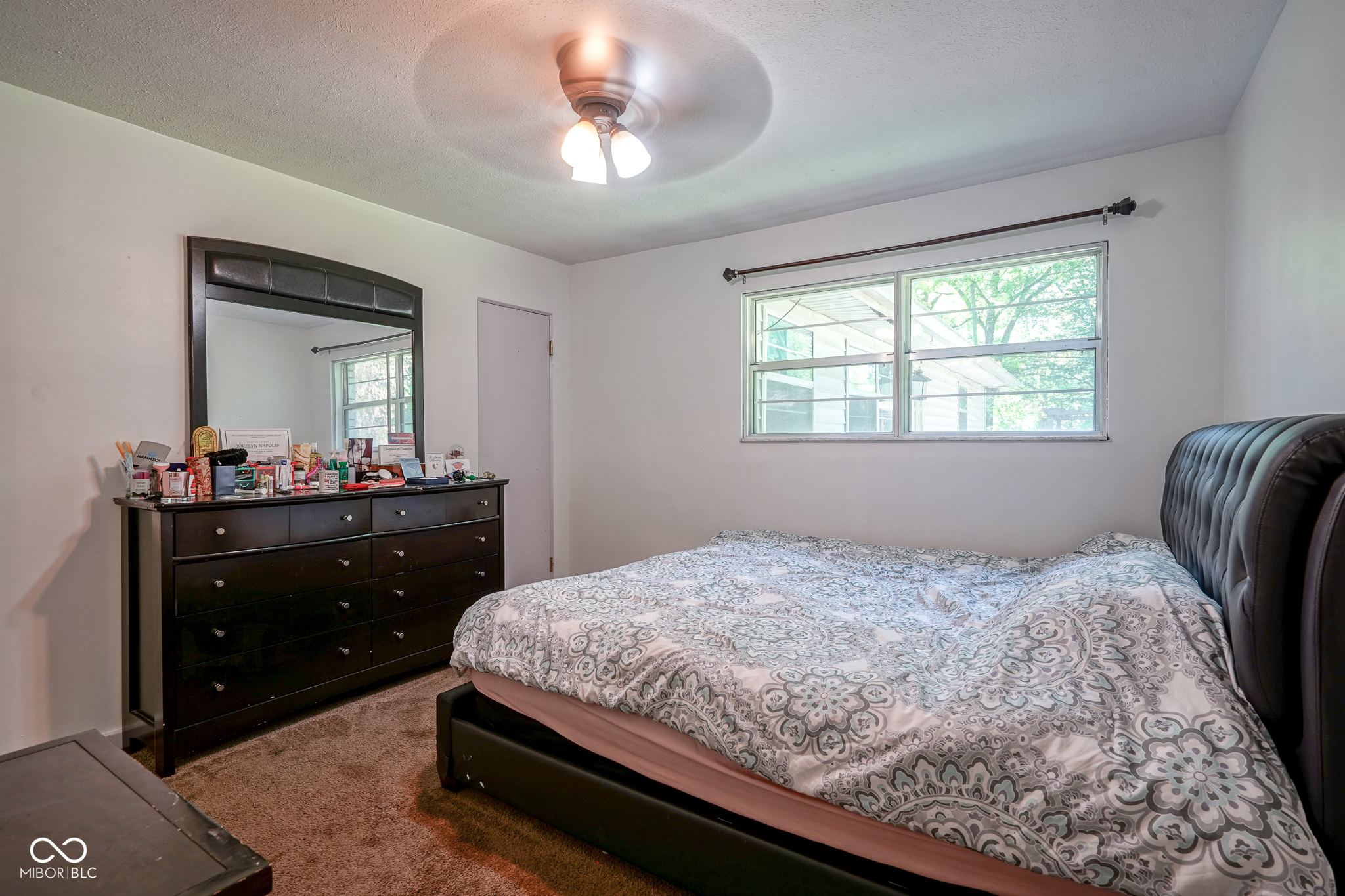 Indianapolis, Indiana 46228, United States, 3 Bedrooms Bedrooms, ,2 BathroomsBathrooms,Residential,Pending,53764