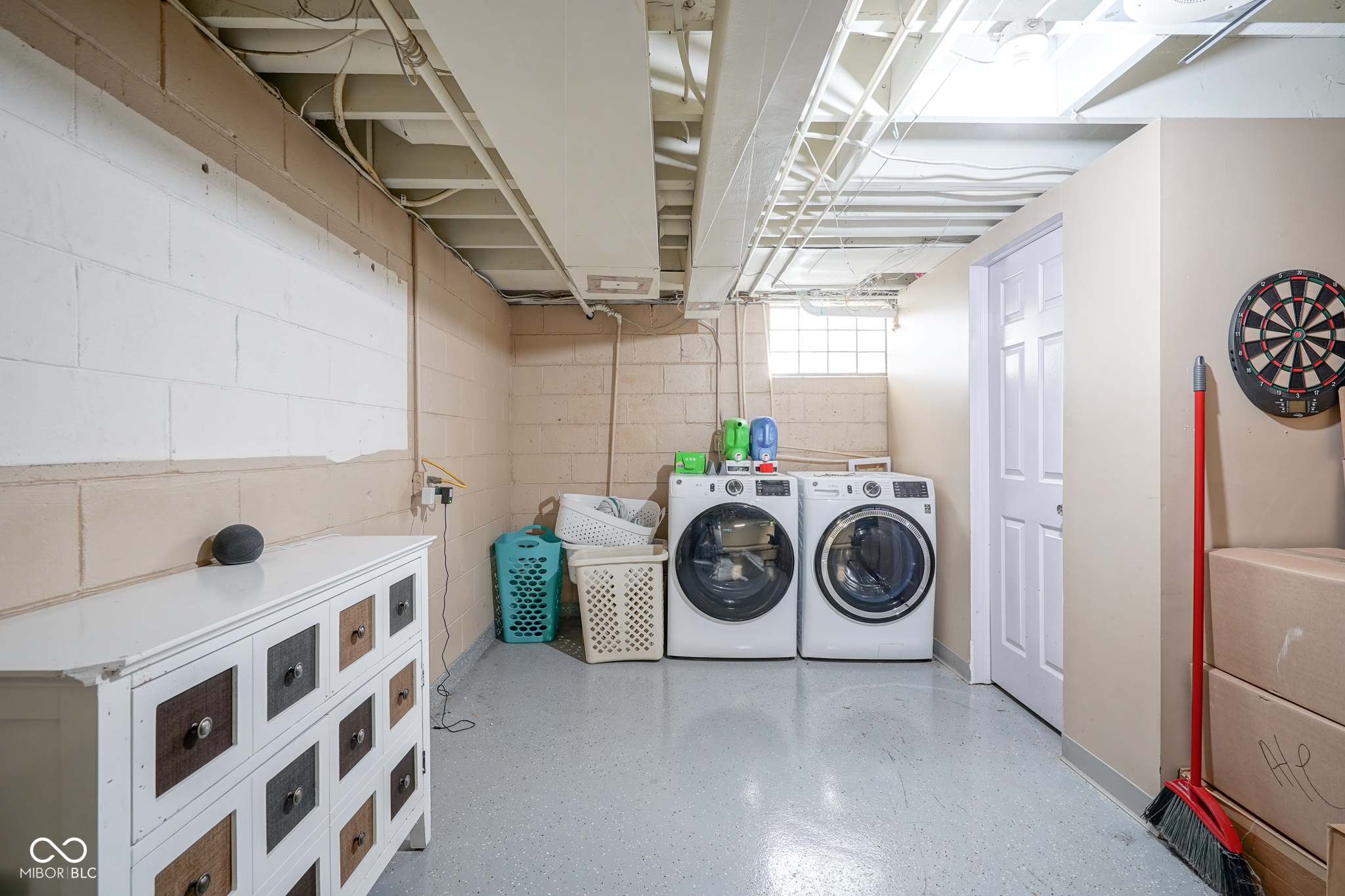 Indianapolis, Indiana 46228, United States, 3 Bedrooms Bedrooms, ,2 BathroomsBathrooms,Residential,Pending,53764