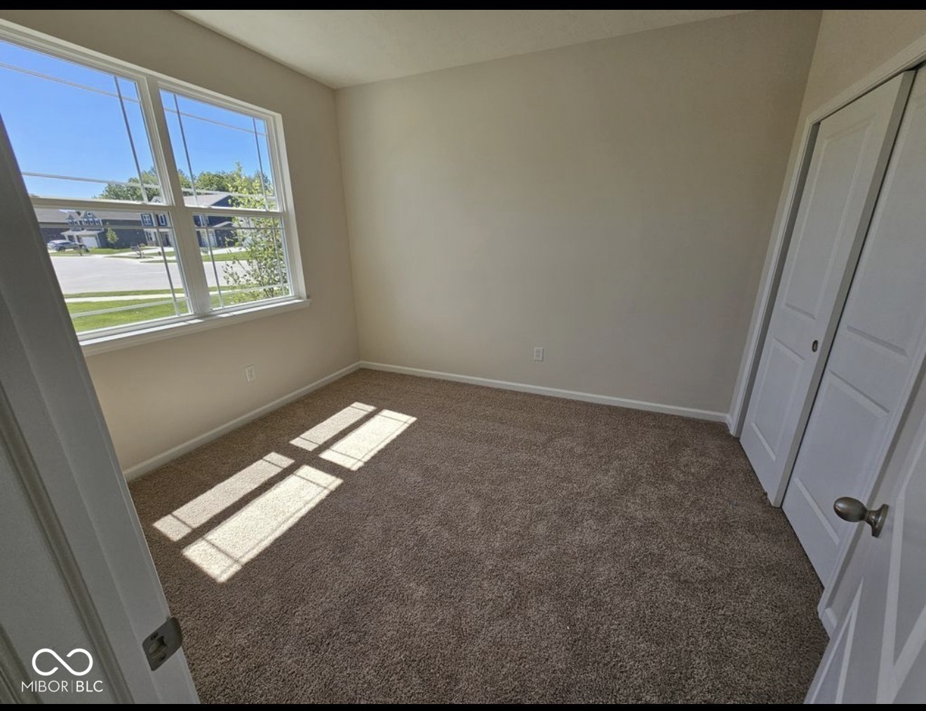 7696 Rolling Green Drive