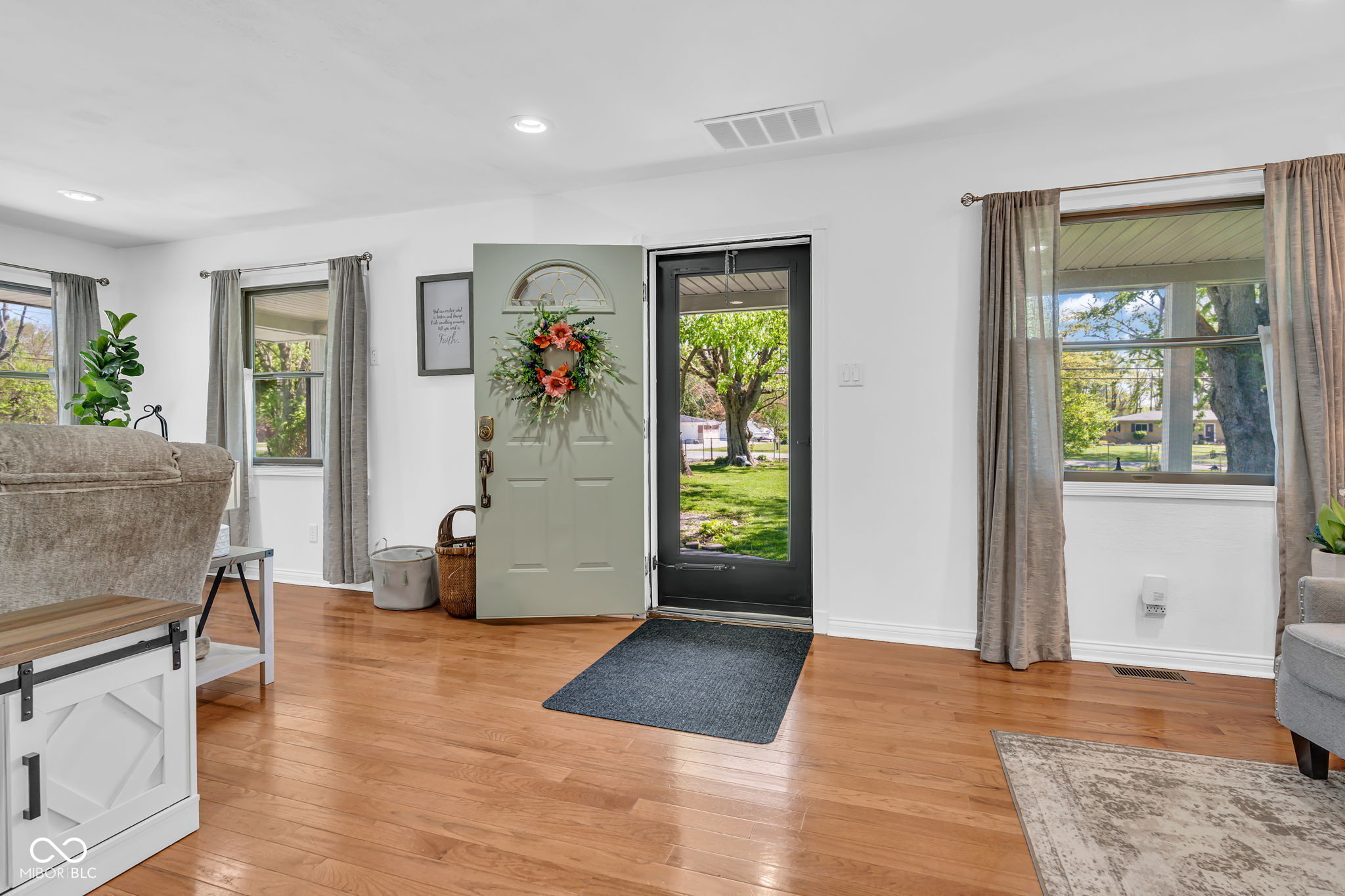 6784 E County Road 100 S