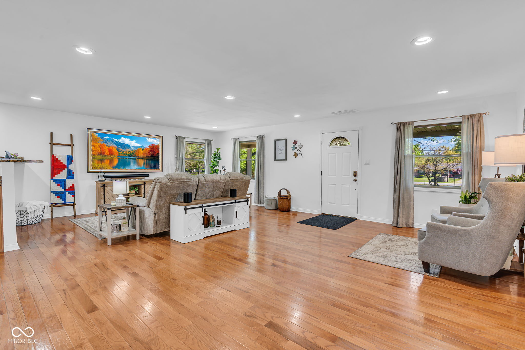 6784 E County Road 100 S