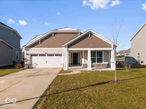 Photo of 8126 Milender Boulevard, Indianapolis, IN 46237 (MLS # 22076551)